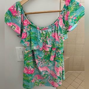 Women’s fun off the shoulder Lilly Pulitzer top. Size small. Worn once!